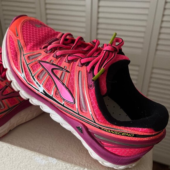 Brooks Transcend Ultimate Ride - Picture 1 of 10